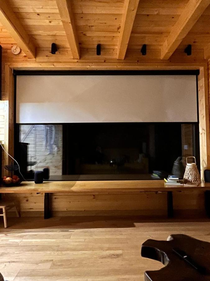 Moodysun Studio, Remote Tiny Home คอมาร์นิค ภายนอก รูปภาพ