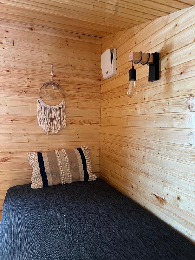Moodysun Studio, Remote Tiny Home คอมาร์นิค ภายนอก รูปภาพ