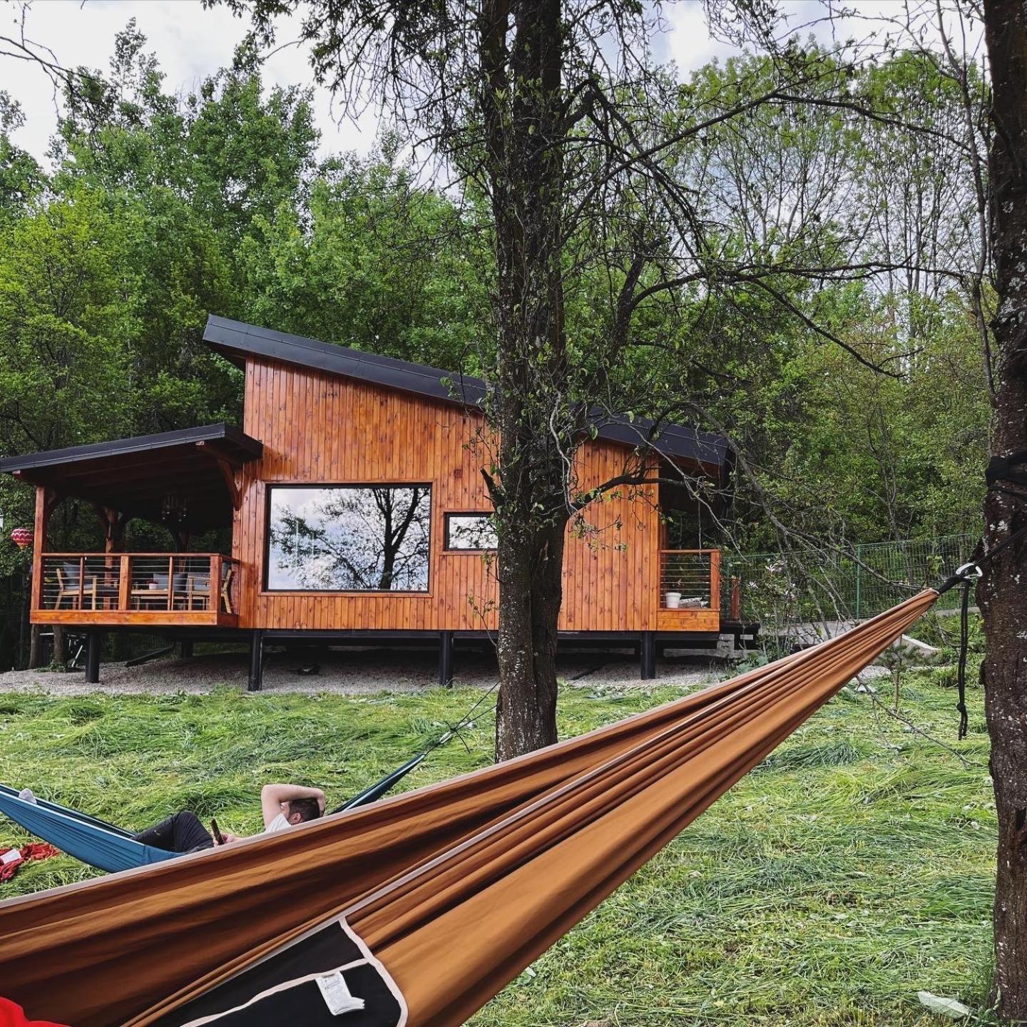 Moodysun Studio, Remote Tiny Home คอมาร์นิค ภายนอก รูปภาพ
